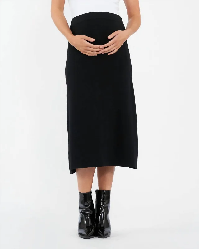 A-Line Knit Skirt In Black