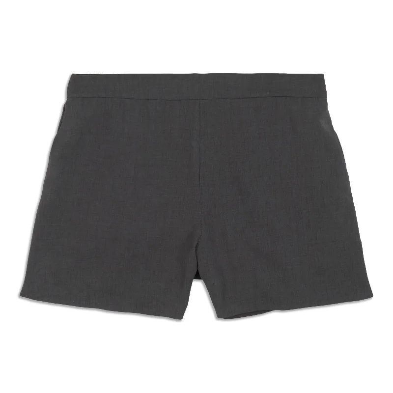 Flat-Front Relaxed Short