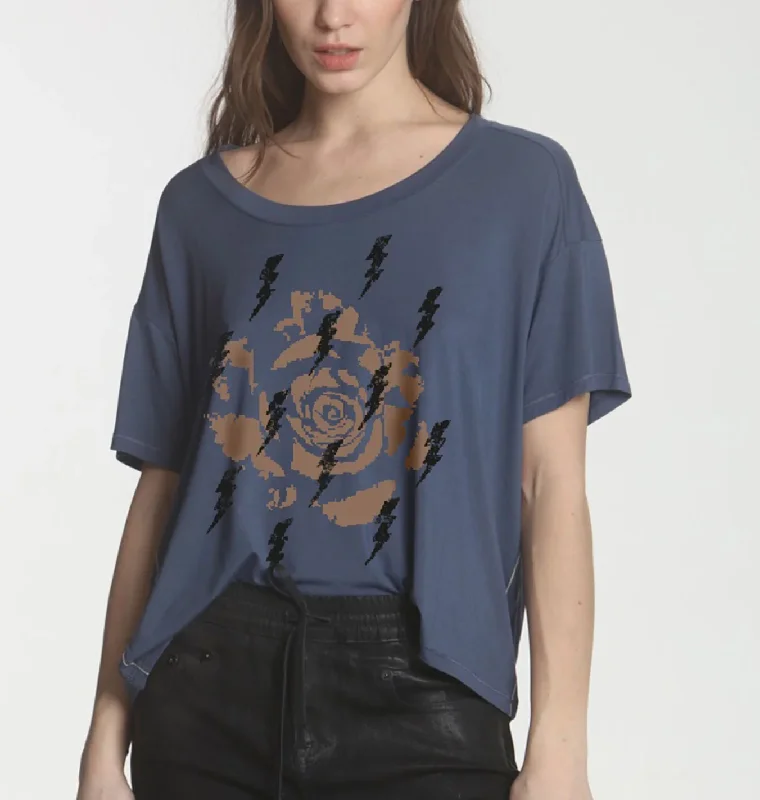 Label + Thread Delila Scoop Tee