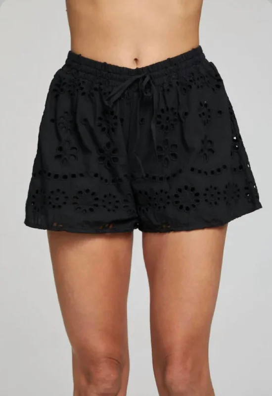 Paseo Shorts In Black Onyx